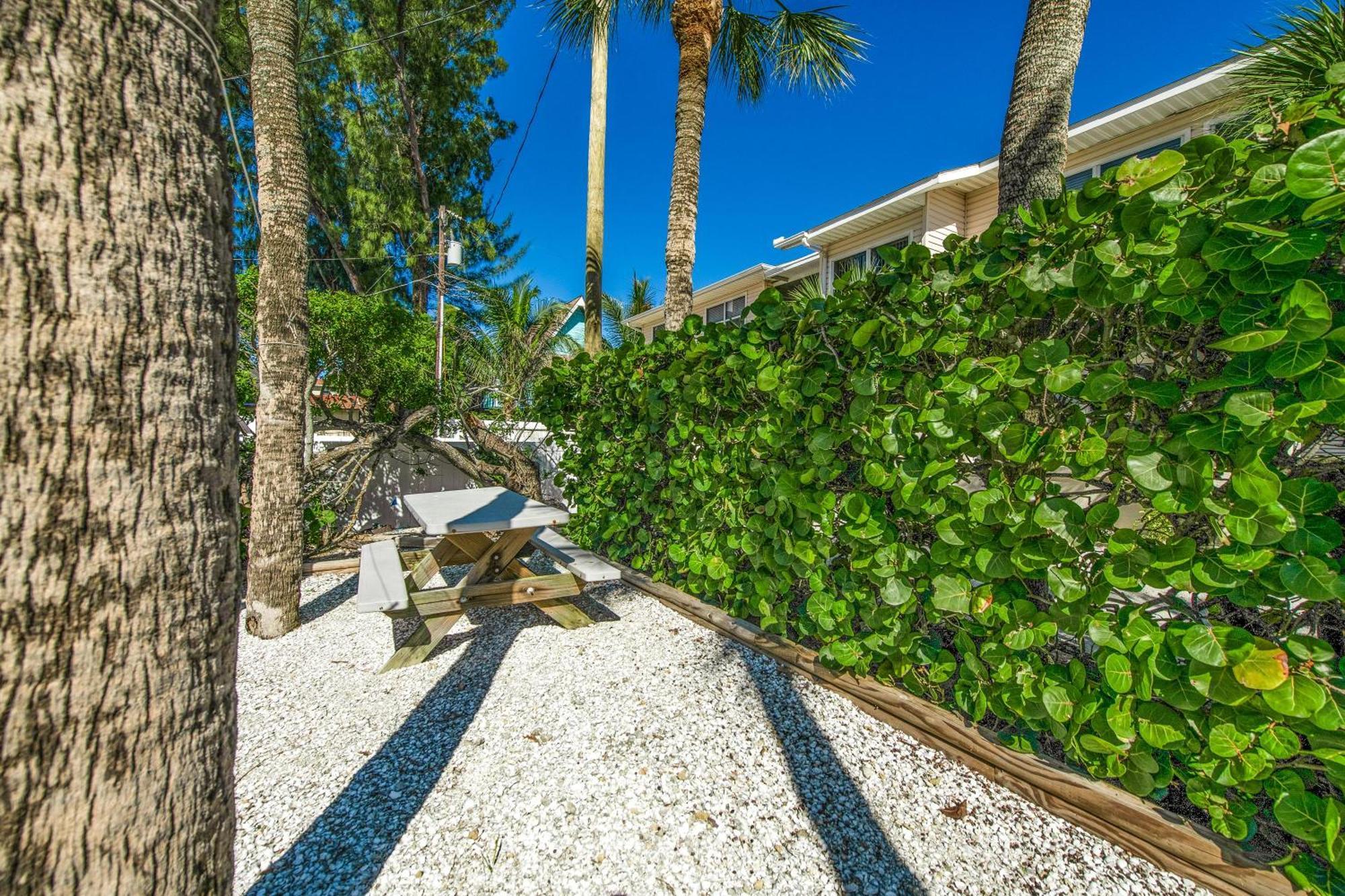 Whispering Waves East Vila Holmes Beach Exterior foto